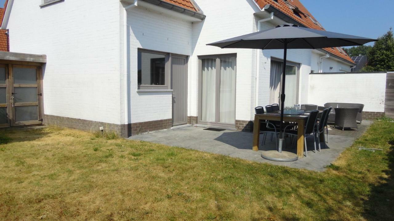 Vakantiehuis In Knokke-Heist Met Tuin En Parkeerplaats Exterior photo
