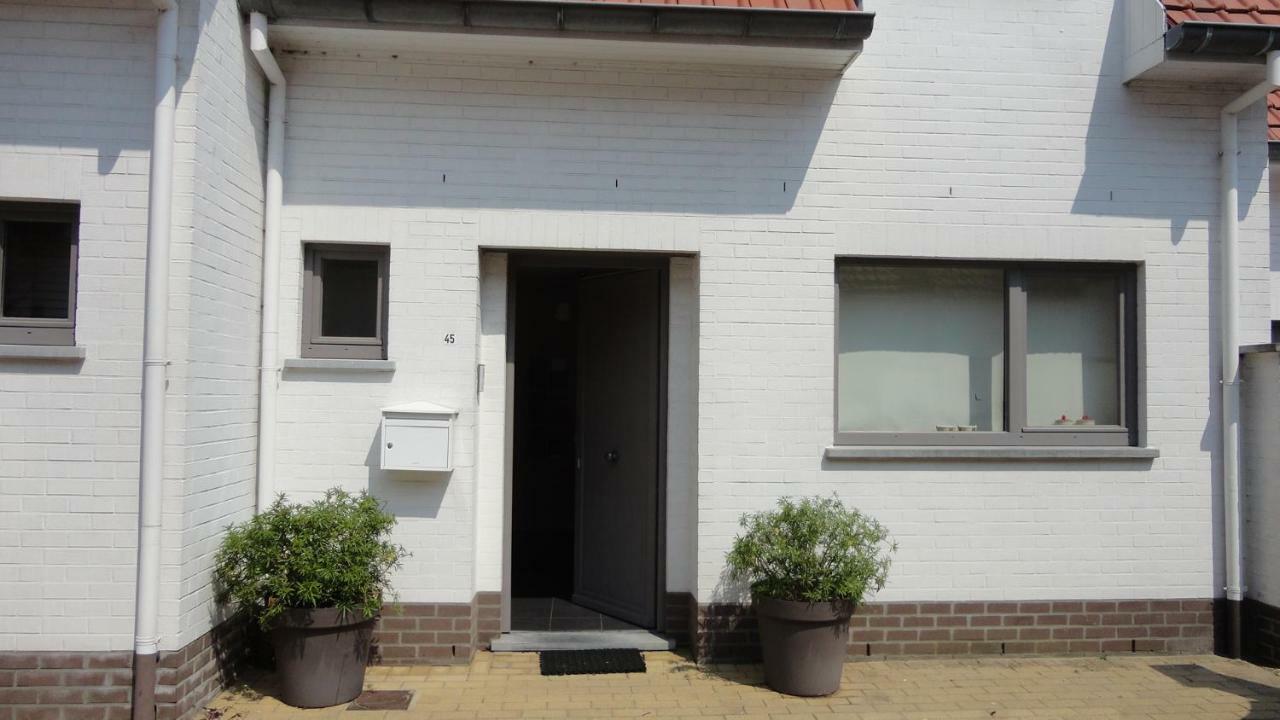 Vakantiehuis In Knokke-Heist Met Tuin En Parkeerplaats Exterior photo